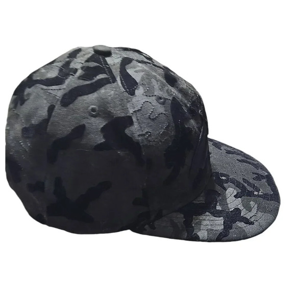 Carolina Panthers Black Camo‎ Snapback Hat - Picture 5 of 8